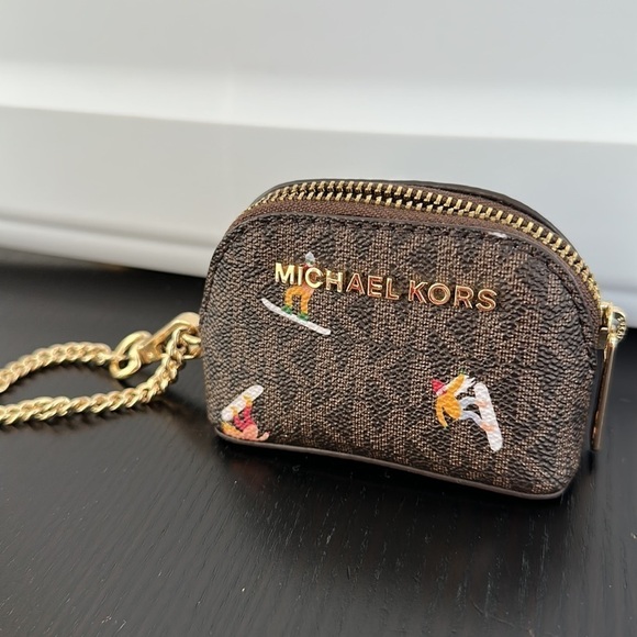 Michael Kors Jes Set Girls Ski 🎿 AirPod Case coin pouch - Picture 3 of 10